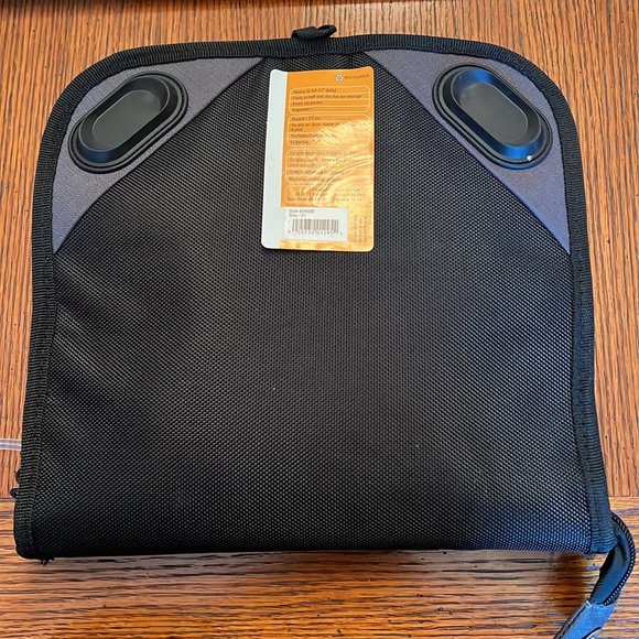 NWT. Travelon Pack-Away 21” Duffel - Picture 4 of 6